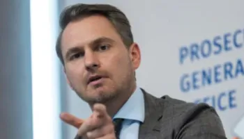 Skandal korrupsioni në Ukrainë, dorëhiqet Prokurori i Përgjithshëm