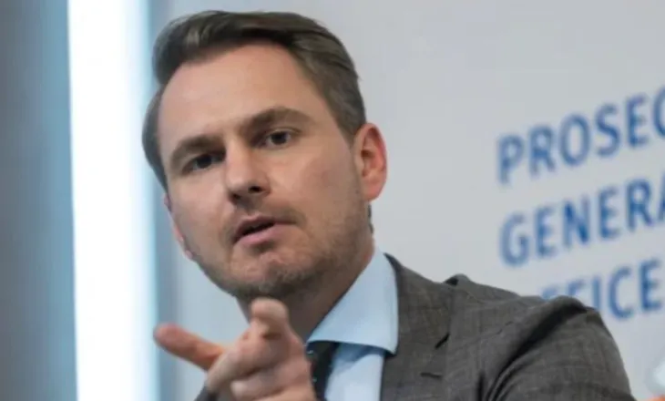 Skandal korrupsioni në Ukrainë, dorëhiqet Prokurori i Përgjithshëm