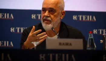 “S’na duhet vetoja për t’u ulur në tryezë”, Rama nga Italia: Integrimi gradual, e vetmja mënyrë për të hyrë në BE! (VIDEO)