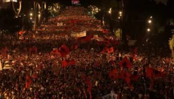 Sot 118 ditë radhazi revoltë popullore/ Mes skandaleve të reja, protestuesit kërkojnë largimin e kryeministrit Rama dhe qeverisë