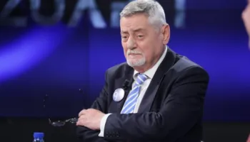 SOT RAMA HEQ 5 MINISTRA/ Shehi zbulon prapaskenat e dorëheqjes së Salës: S’donte të bënte pis emrin