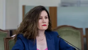 SPAK lëshon masë “arrest shtëpie” për shefen e SHISH, Vlora Hyseni