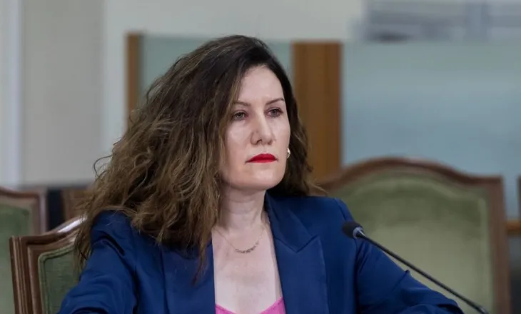 SPAK lëshon masë “arrest shtëpie” për shefen e SHISH, Vlora Hyseni
