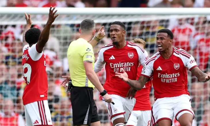 Spektakël në “Emirates”. Arsenal mposht Chelsea-n dhe i bashkohet City-t në krye (video)