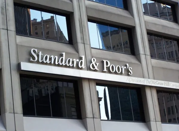 “Standard & Poor’s” konfirmon vlerësimin e Shqipërisë në “BB”