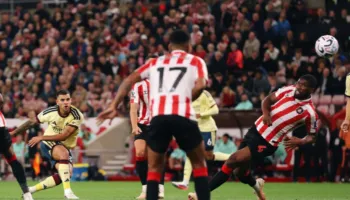 Sunderland ndëshkohet nga ligji i pashkruar i futbollit, Arsenal vuan por del me 3 pikë nga “Stadium of Light” (video)