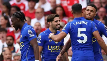 Super derbi në “Emirates”, Arsenal dhe Chelsea bëjnë “paqe” për pjesën e parë (video)