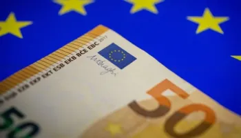 S’zbatoi direktivat e BE, Komisioni Evropian nis procedurat kundër Greqisë