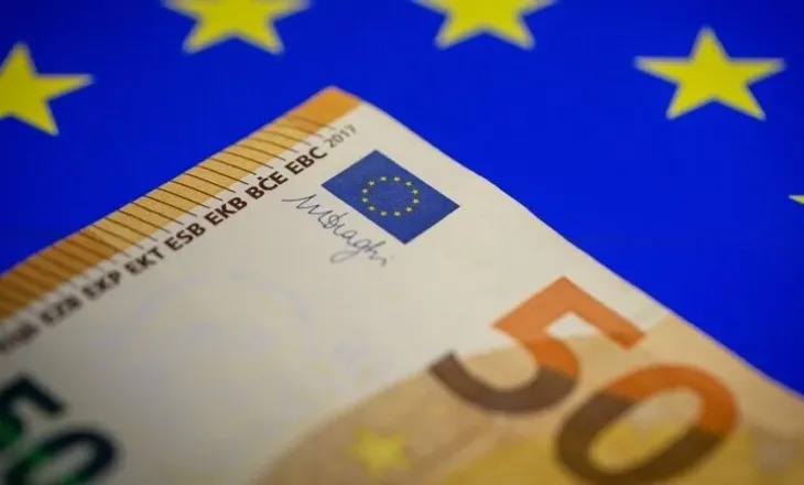 S’zbatoi direktivat e BE, Komisioni Evropian nis procedurat kundër Greqisë