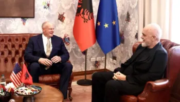 Takimi i parë i ambasadorit të SHBA-së, Eric Wendt i shkon Ramës në zyrë