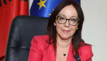 “Të dëgjojmë dhe të trajtojmë çdo shqetësim të qytetarëve”, Spahiu mbledh drejtuesit e shëndetësisë