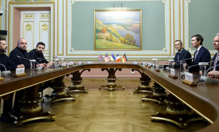 Të dërguarit amerikanë zhvillojnë bisedime me Zelenskyn në Kiev pas takimit me Putinin
