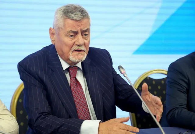 TE NDRYSHOJE SISTEMI/ SHEHI: EUROPA NA KA MBETUR SI SHPRESE PERBALLE SKANDALEVE