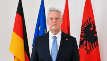 “Të respektohet pavarësia e gjyqësorit”/ Ambasadori gjerman: Reforma në drejtësi, faktor kyç në avancimin e Shqipërisë për në BE