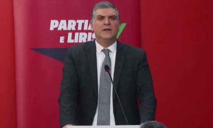 Tedi Blushi i drejtohet Ramës: “Shporrja, dhe vetëm shporrja, është e vetmja zgjidhje që duhet ta marrin në dorë shqiptarët!”