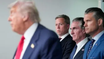 Tensione dhe krisje brenda Pentagonit, Sekretari i Ushtrisë amerikane i dorëzon dorëheqjen Trump, shkak përplasja me Hegseth