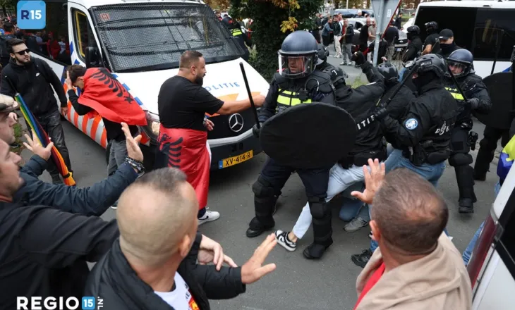 Tensione jashtë Gjykatës Speciale në Hagë, shqiptarët përplasen me policinë