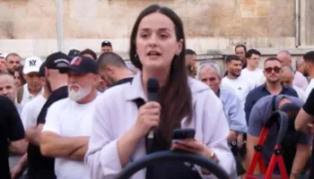Tensionet para Kryeministrisë/ Aktivistja: Rama provokoi protestuesit