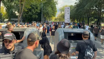 Tensionet te Kuvendi, shoqërohen në polici të paktën 25 protestues