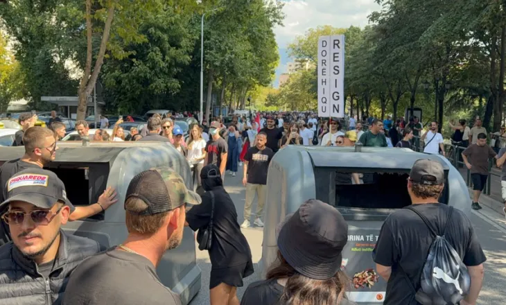 Tensionet te Kuvendi, shoqërohen në polici të paktën 25 protestues