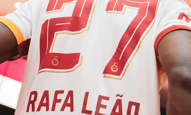 Tifozët e Gallatasaraj çmenden pas Rafael Leao, 50 mijë fanella të shitura brenda 3 ditësh