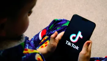 TikTok shmang gjyqin në Alabama, mbrojtja e fëmijëve përmes kufizimeve i kushton 100 deri në 300 milionë dollarë