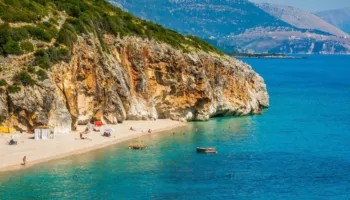 “Time Out”: Riviera Shqiptare, zgjedhja ideale për pushime në bregdet edhe në dimër