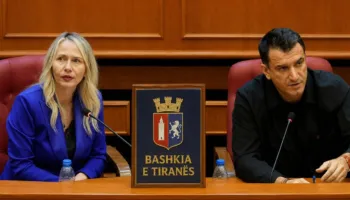 Tirana qeveriset nga qelia! Bashkia në ‘duart’ Veliaj-Ristani, pas 18-muajsh gjithçka u kthye aty ku nisi