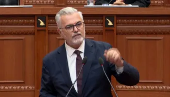Toni Gogu: Paga e gjyqtarëve kalon vetëm nga dera e ligjit, Kuvendi mbron çdo qindarkë të qytetarëve