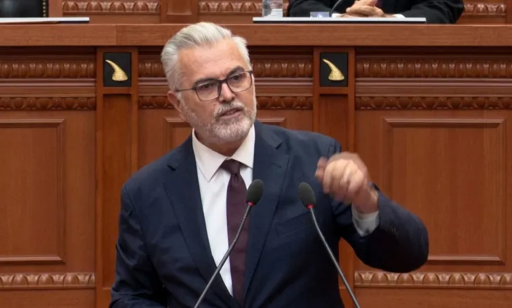 Toni Gogu: Paga e gjyqtarëve kalon vetëm nga dera e ligjit, Kuvendi mbron çdo qindarkë të qytetarëve