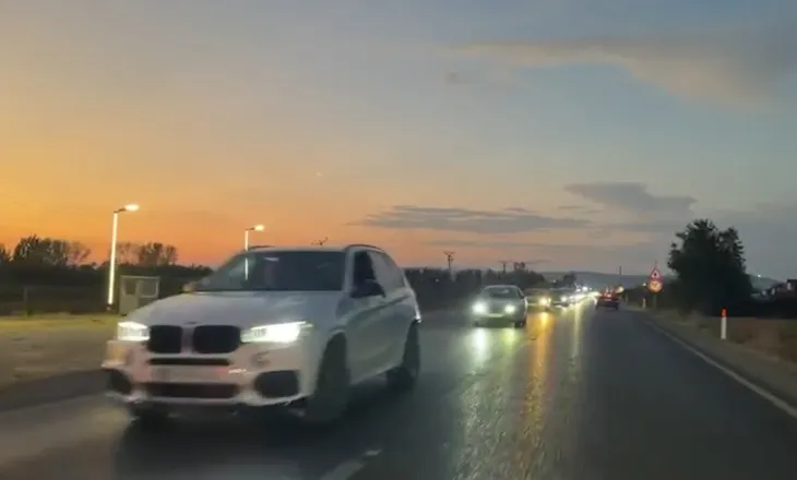 Trafik i rënduar në aksin Lezhë-Milot, radhë kilometrike pas kthimit nga bregdeti