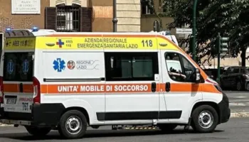 Tragjike në Itali: Po dërgonte vajzën në shkollë, nëna shqiptare përplaset nga kamioni dhe ndërron jetë!