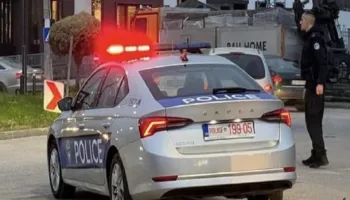 Tragjike në Pejë, vëllai i vuri flakën krevatit të saj teksa flinte, motra vdes në spital nga plagët!