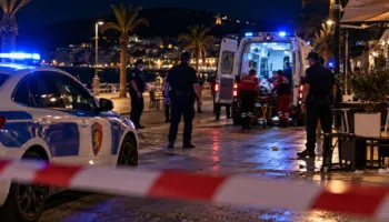 Tre të rinj plagosen me thikë në Sarandë, dy në pranga dhe një në kërkim