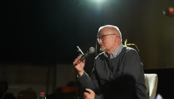 Tri poezi nga Afrim Demiri: Asnjë gjurmë e imja