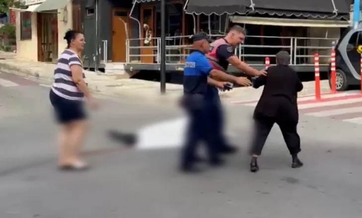 Tronditet Saranda! Vritet në qendër të qytetit 42-vjeçari, plagoset edhe një kalimtar