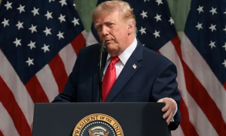 Trump rikthen kërcënimet: Së shpejti do të vendos nëse do ta shkatërroj regjimin në Iran apo jo –