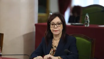 U emërua ministre e Shëndetësisë, mjekja Klodiana Spahiu e ka punimin e diplomës plagjaturë