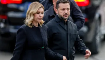 “U godit nga droni”/ Avioni me Zelenskyn në bord në rrezik gjatë ngritjes nga Moldavia