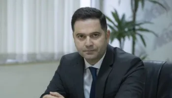 U kallëzua në SPAK nga gjyqtarët, ministri Malaj: Kam zbatuar ligjin…nga 3.7 e 6.5 milionë që i kanë, i duan pagat 9.9 mln