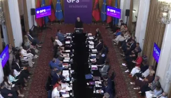 Urdhri i Ramës/ Deputetët e PS zbresin në terren për “Praninë Besnike”, Braçe, Xhafaj dhe Spiropali ende pa njoftuar takimet