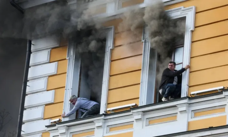 Valë e fuqishme dronësh mbi Ukrainë, goditet Akademia e Shkencave në Kiev! Shënohen disa viktima