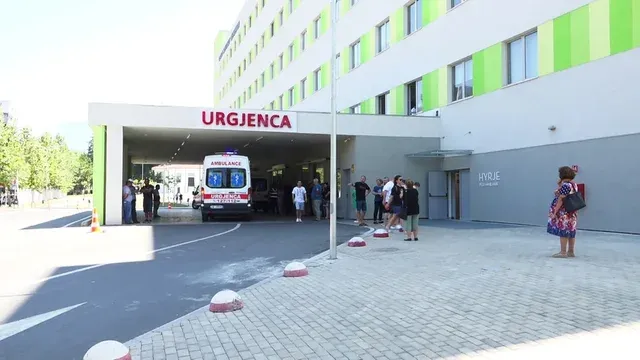Vapa e zgjatur godet të sëmurët kronikë, mjekët tregojnë kur temperaturat e larta bëhen urgjencë për pacientët neurologjikë