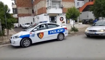 Vdekja e 36-vjeçarit që u hodh nga pallati, arrestohet babai i ish bashkëjetueses së tij!