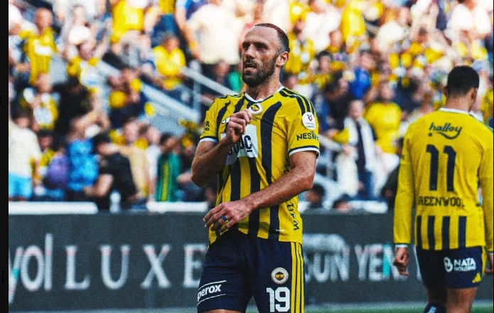 Vedat Muriqi fantastik, dopietë brenda 15 minutash për Fenerbahce (video)