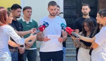 Vendimi për ish-krerët e UÇK, studentët marshojnë sot në Prishtinë