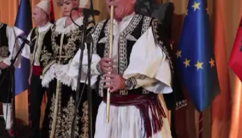 VIDEO/ Kuvendi vlerëson Vendim Kapajn: Tingujt e traditës shqiptare pjesë e “Odisea” të Nolan
