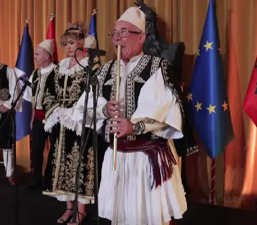 VIDEO/ Kuvendi vlerëson Vendim Kapajn: Tingujt e traditës shqiptare pjesë e “Odisea” të Nolan