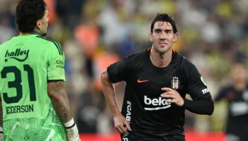 VIDEO: Super përballje në Stamboll, Vlahovic i jep fitoren e madhe Besiktas në derbin ndaj Fenerbahce