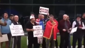 VIDEO/ Televizioni më i madh në SHBA pasqyron protestën kundër Ramës, Berisha përgëzon protestuesit